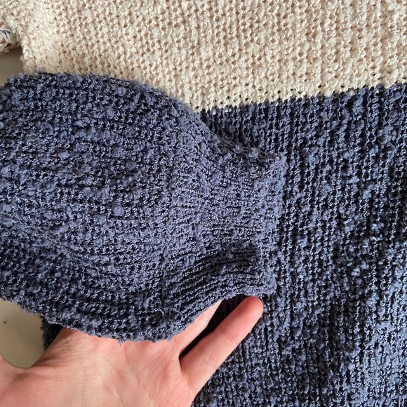 boutique || striped popcorn sweater - Picture 2 of 4